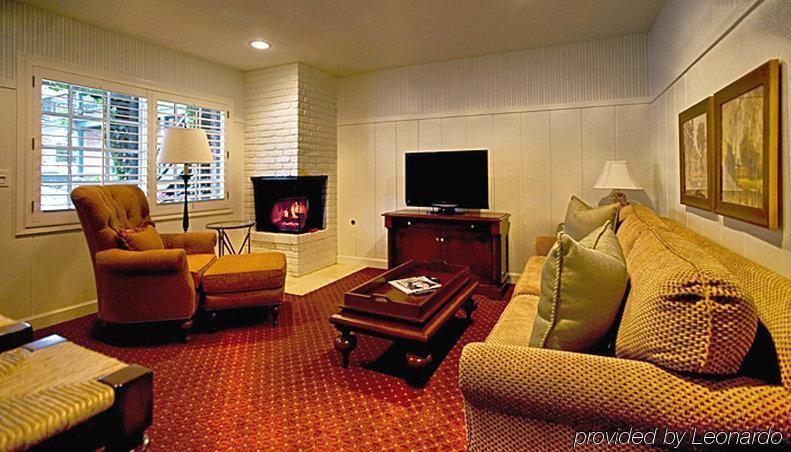 Wayside Inn Carmel-by-the-Sea Room photo