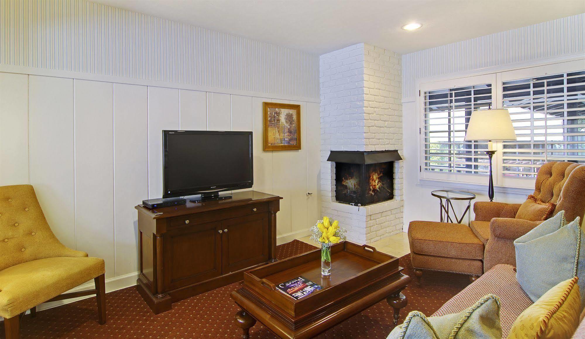 Wayside Inn Carmel-by-the-Sea Exterior photo